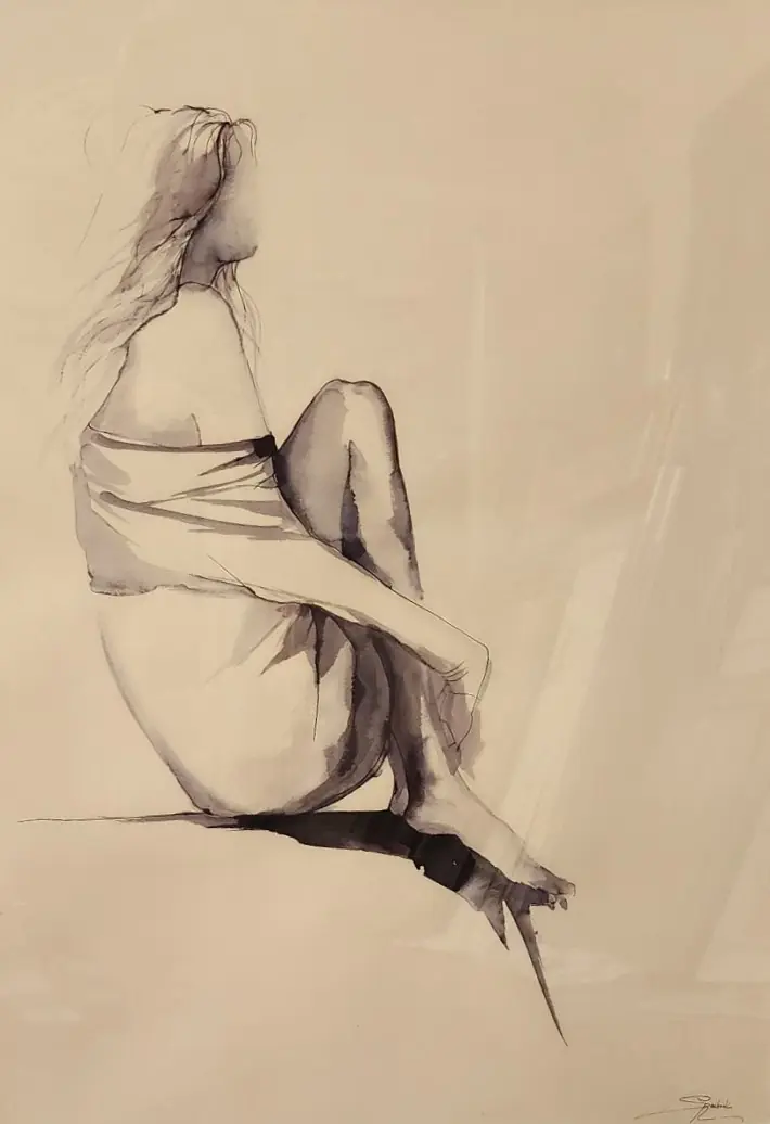 Távolba tekintő, felhúzott lábbal ülő női alak lavírozott tusrajzon